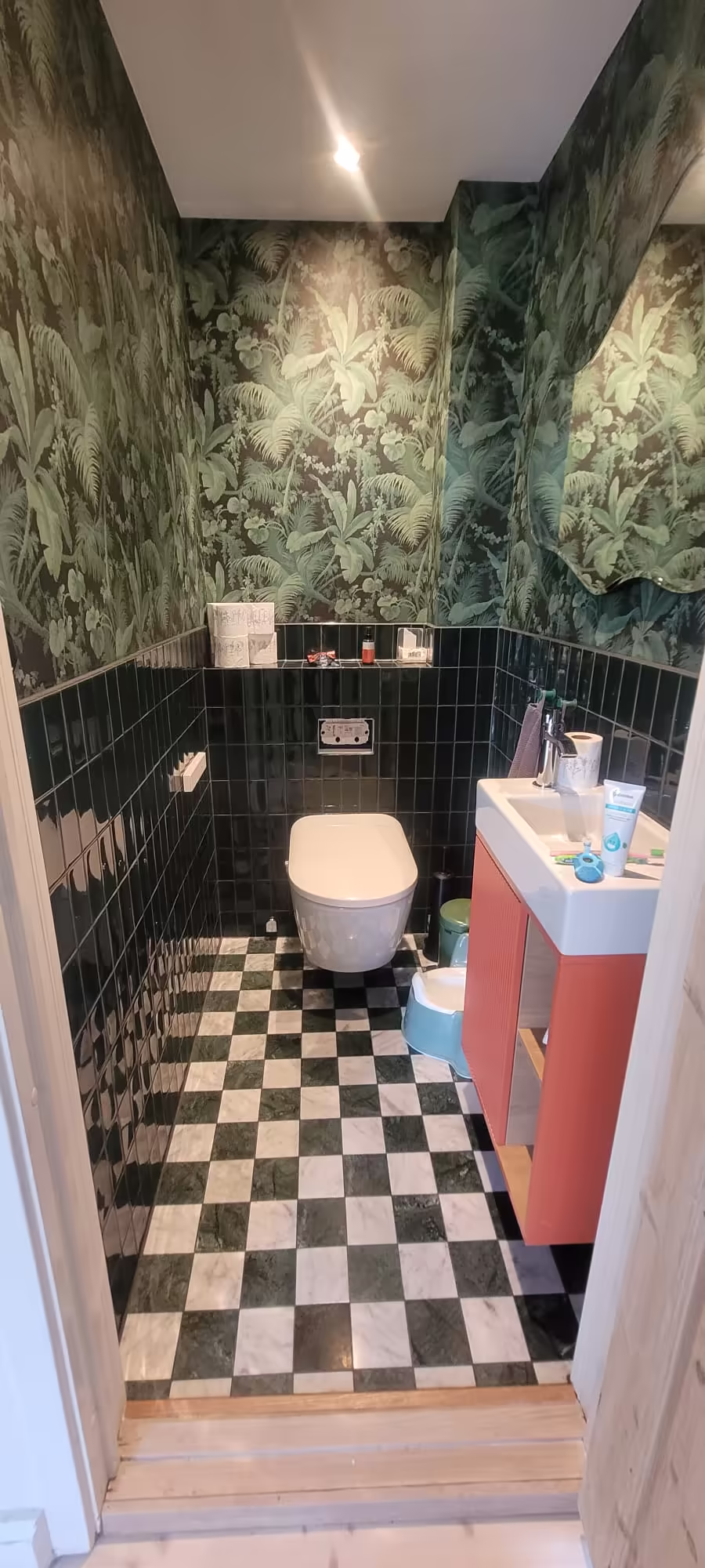 Badrumsrenovering i Solna med BKR-behorigt arbete och kvalitetsdokument